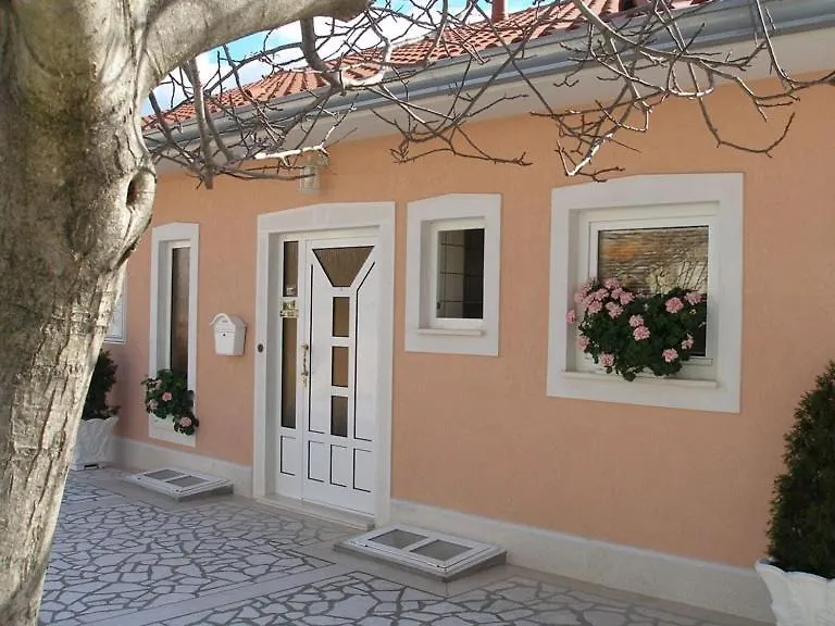 Studio Apartment In Moscenicka Draga With Sea View, Balcony, Air Conditioning, Wi-Fi Kroatien
