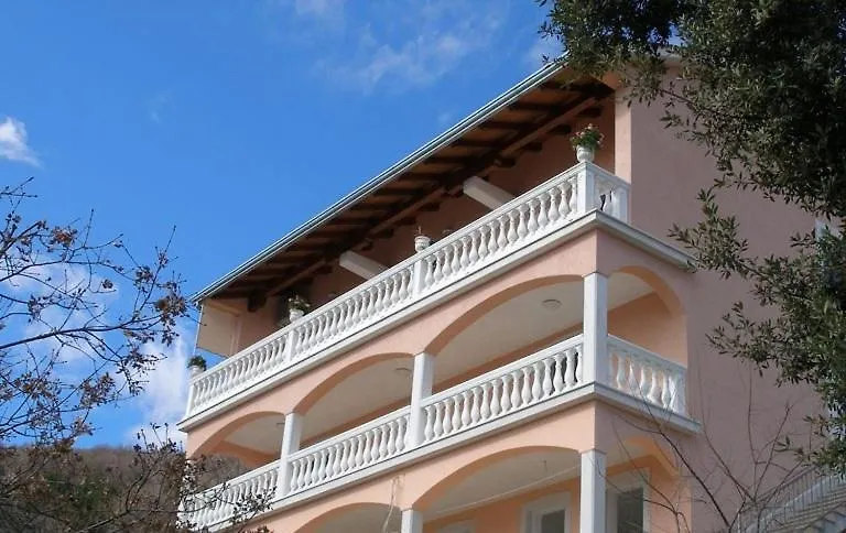 Studio Apartment In Moscenicka Draga With Sea View, Balcony, Air Conditioning, Wi-Fi