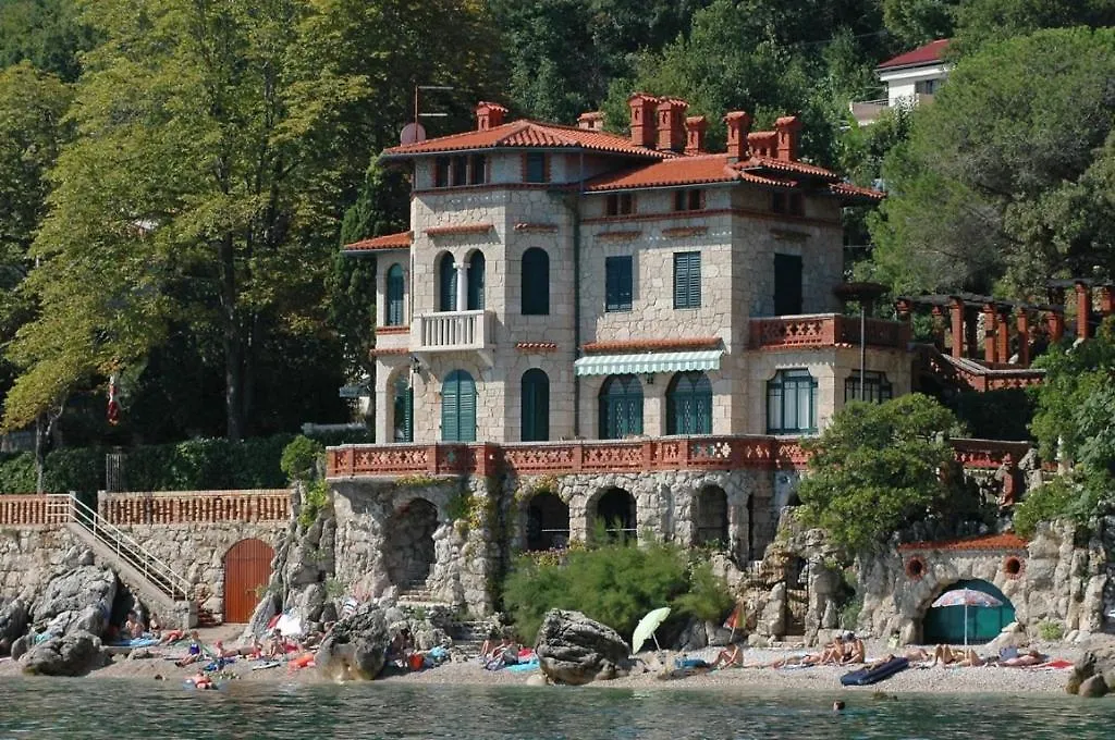 Studio Apartment In Moscenicka Draga With Sea View, Balcony, Air Conditioning, Wi-Fi