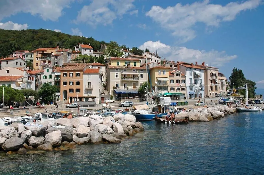 Studio Apartment In Moscenicka Draga With Sea View, Balcony, Air Conditioning, Wi-Fi